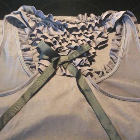 Tank top with cute back - Picture 2 of 4